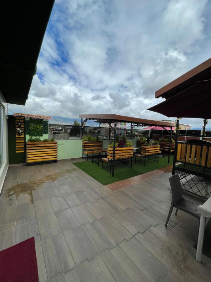 Sara Hotel Ибарра Экстерьер фото