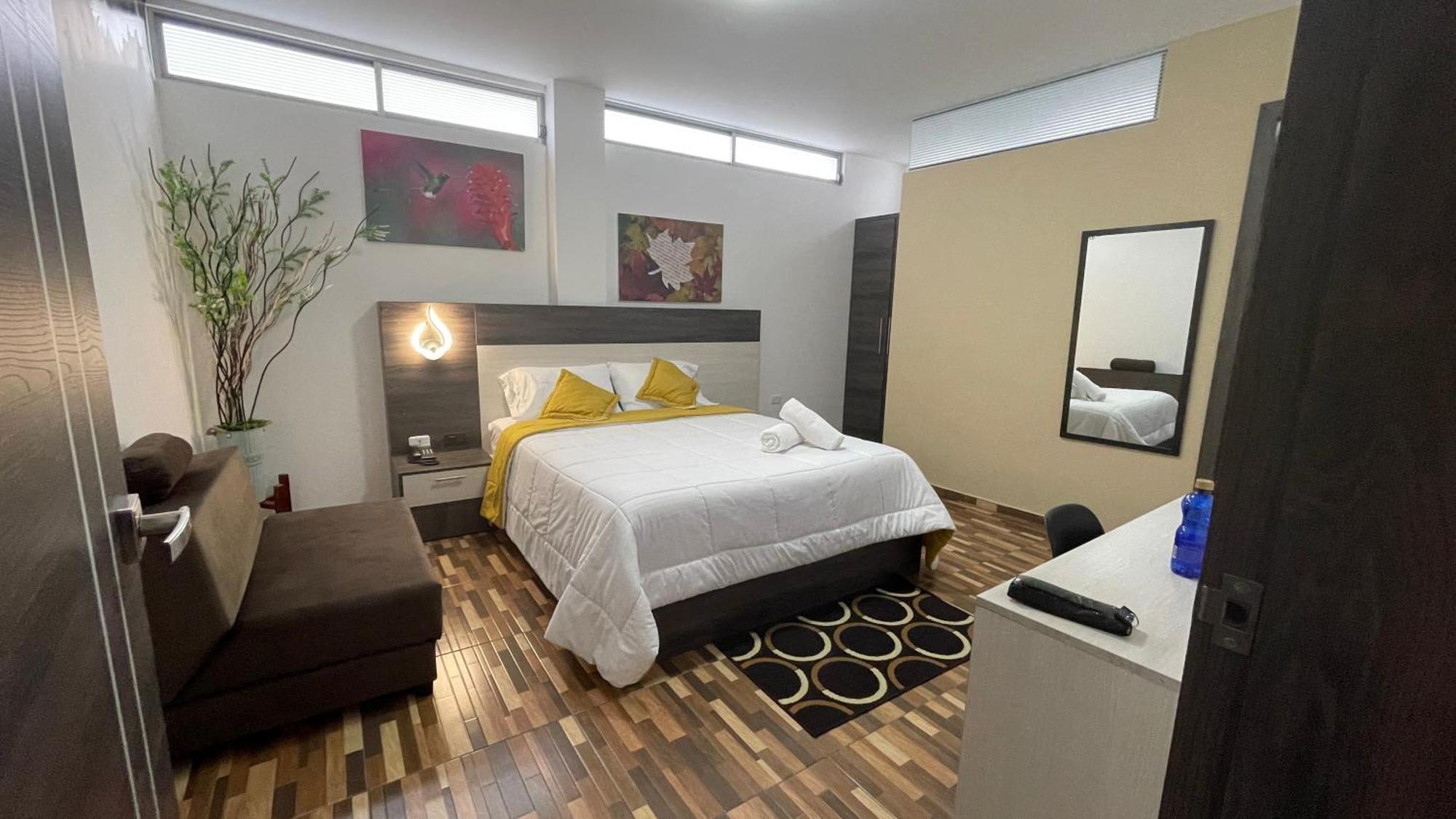 Sara Hotel Ибарра Экстерьер фото